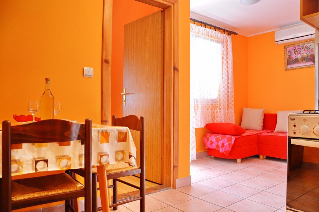 Apartments Sandra Vir Esterno foto