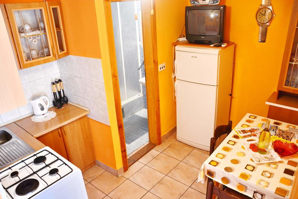 Apartments Sandra Vir Esterno foto